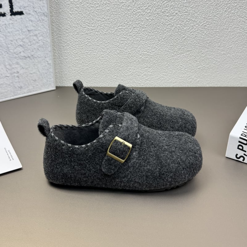 Női velúr loaferek mesterséges rövid plüss béléssel, gumitalpú, kerek orrú, alacsony felső rész