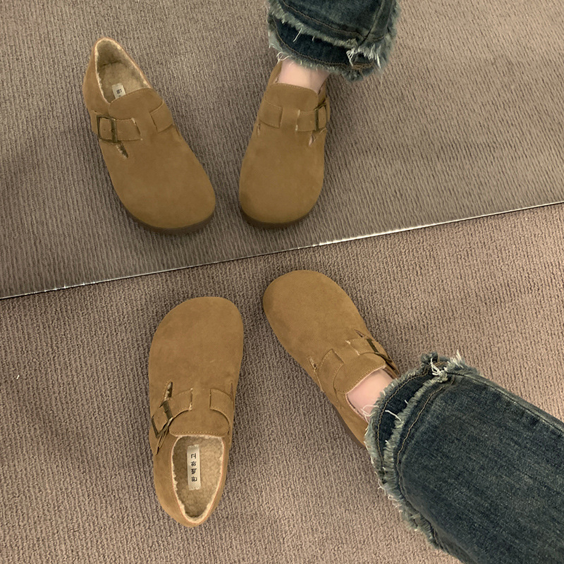 Trudničke papuče s punim pokrivanjem, Birkenstock stil, zima 2025, niski potpetica 1–3 cm, gornji dio od telećeg suedea, unutarnji umjetni pliš, potplat od gume