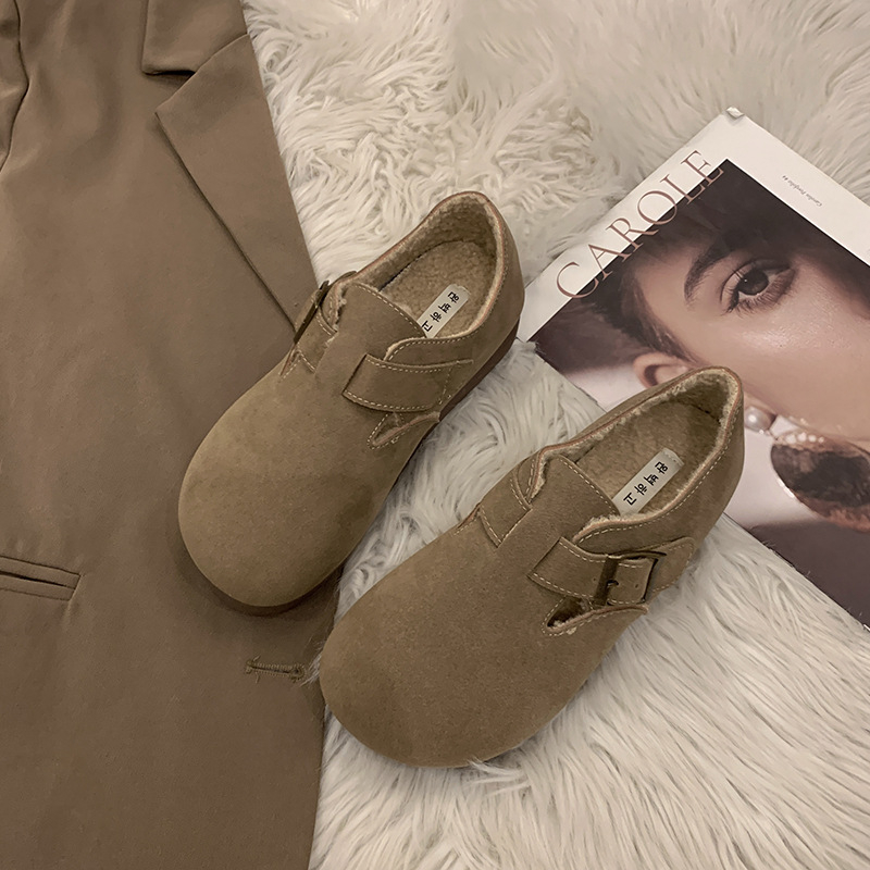 Trudničke papuče s punim pokrivanjem, Birkenstock stil, zima 2025, niski potpetica 1–3 cm, gornji dio od telećeg suedea, unutarnji umjetni pliš, potplat od gume