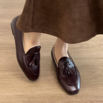 Moters plokščių loaferių iš natūralios odos su avies odos pamušalu, apvalus pirštas, žemas kulnas, slip-on, guma padas, ruduo–žiema