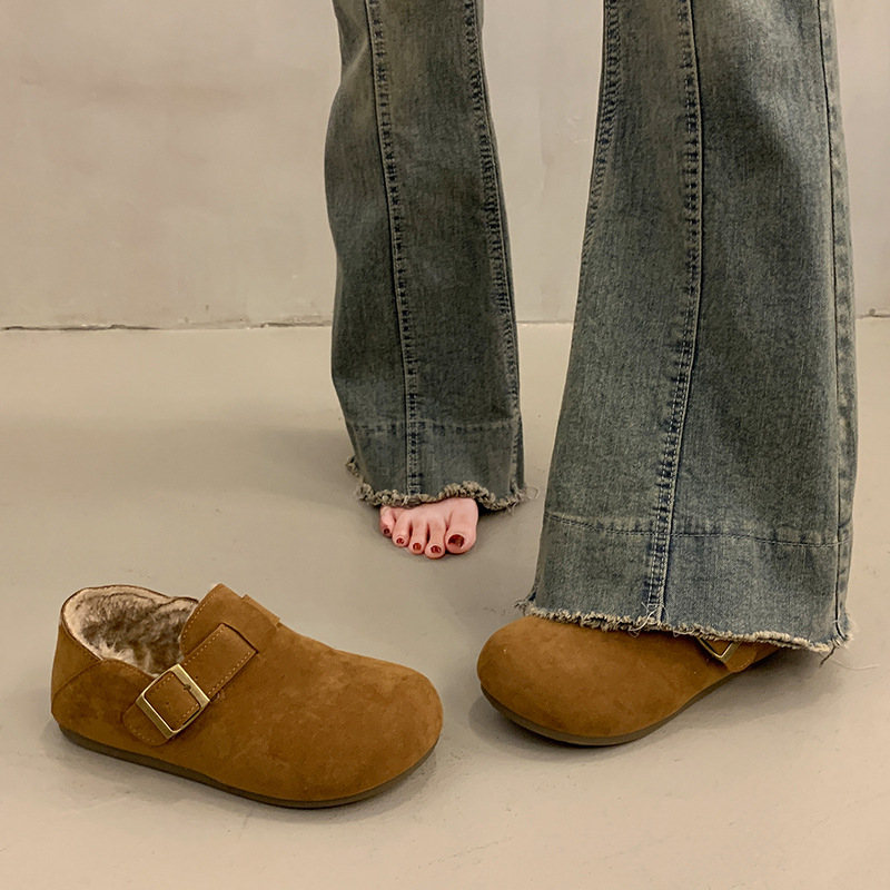 Ženske slip-on plošne cipele u Birkenstock stilu, podstavljene fleeceom, nubuk koža na gornjoj strani, gumena potplat