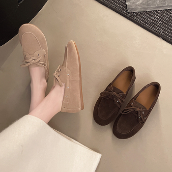 Naiste lehma nahast loaferid ümmarguse ninaga, slip-on, kummist talla, kontsa kõrgus 3-5 cm