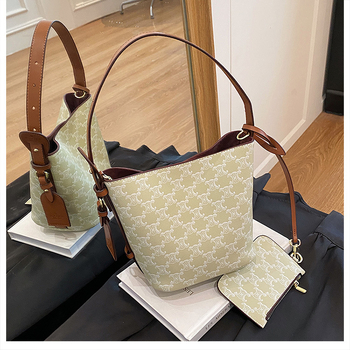 Ovalna PU torba – ulični stil, magnetsko zatvaranje, poliester podstava, dvostruki remeni, košarica/crossbody funkcija