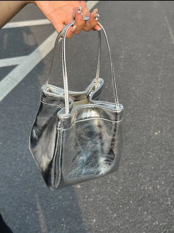 Chovant bucket bag, gradski minimalistički stil, PU materijal, poliester podstava, magnetsko zatvaranje, unutarnja džep