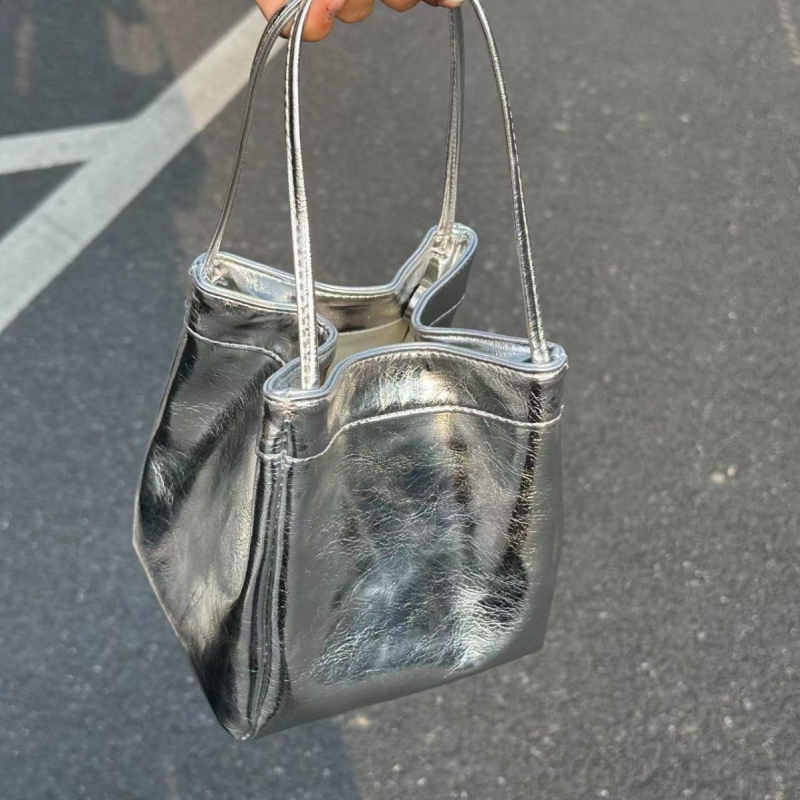 Chovant bucket bag, gradski minimalistički stil, PU materijal, poliester podstava, magnetsko zatvaranje, unutarnja džep