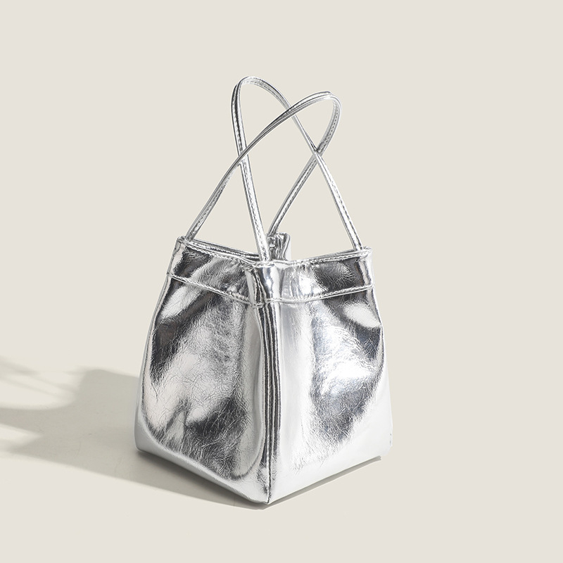 Chovant bucket bag, gradski minimalistički stil, PU materijal, poliester podstava, magnetsko zatvaranje, unutarnja džep