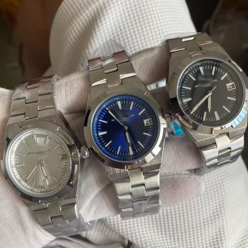 Férfi acél szíjas óra, naptár és a hét nap kijelzése, mechanikus működés, pillangócsattal, 10 m vízálló, ásványi üveg