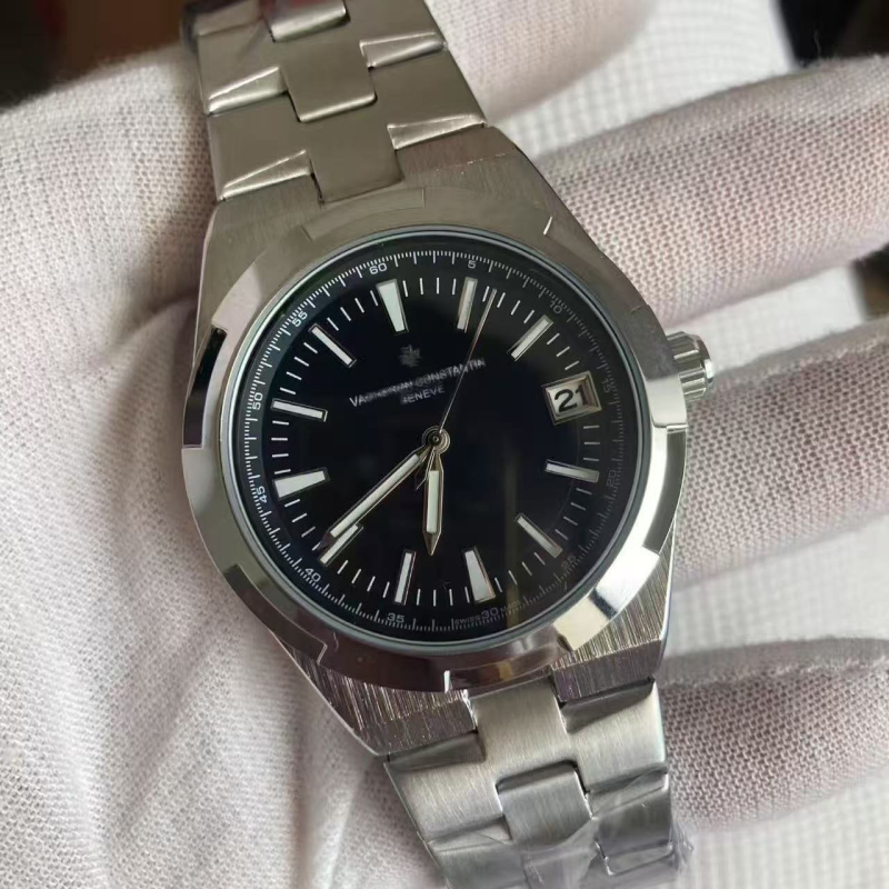 Férfi acél szíjas óra, naptár és a hét nap kijelzése, mechanikus működés, pillangócsattal, 10 m vízálló, ásványi üveg