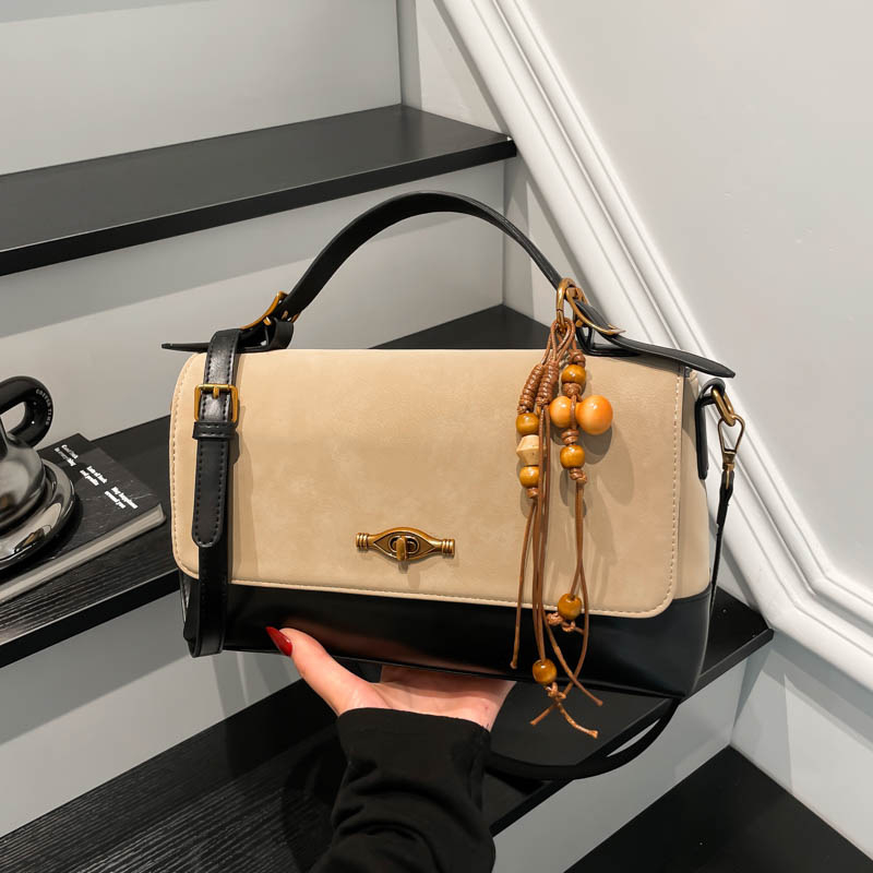 Кросбоди чанта от PU кожа, градски минимализъм, хоризонтална квадратна форма, магнитно закопчаване, джоб за телефон