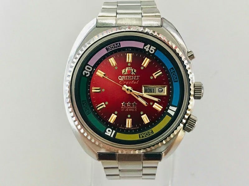 Óra mechanikus mozgással, japán eredetű mozgás, Modell 46943, rozsdamentes acél tok, rozsdamentes acél szíj, retro stílus, Double Lion