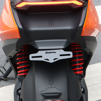 AE5i Pro aizmugurējais numura zīmes turētājs, augšējais stiprinājums, integrēts turētājs — Daļas Nr. F99HT58JM6SH55, Materiāls: Zīds