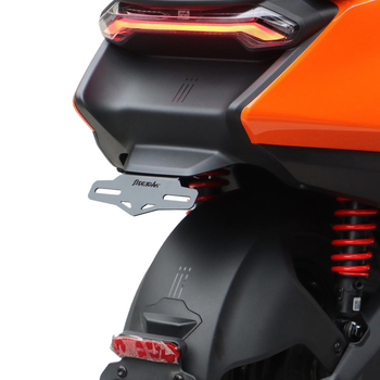 AE5i Pro aizmugurējais numura zīmes turētājs, augšējais stiprinājums, integrēts turētājs — Daļas Nr. F99HT58JM6SH55, Materiāls: Zīds