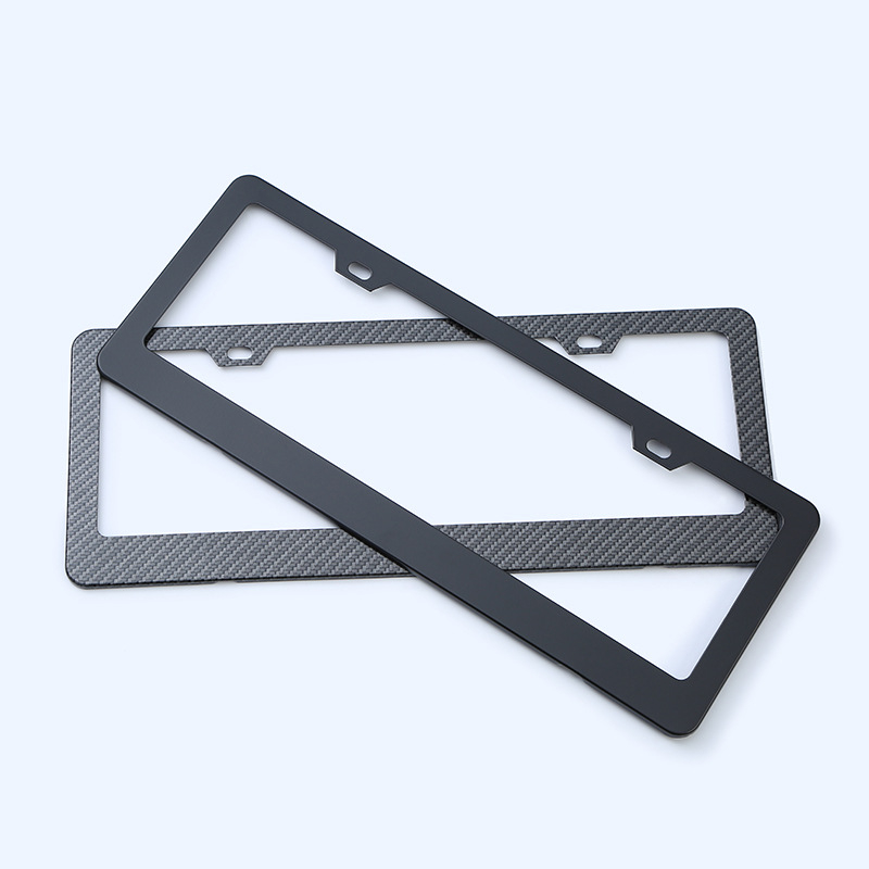 Rendszámtábla keret alumínium ötvözetből karbon szövet mintával, Modell 07, filipínó sedanhoz