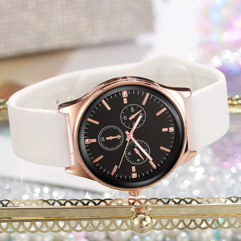 Sportos karóra kvarc mozgatással - Világidő, Logó nyomtatás, Szilikon szíj, Ötvözet tok (Kvarc mozgatás; Világidő; Logó nyomtatás; Szilikon szíj; Ötvözet tok)