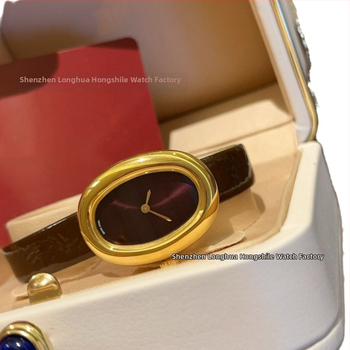 Női ovális kvarcóra, Swiss ETA működés, bőr szíj, rozsdamentes acél tokkal, 10 m vízállóság