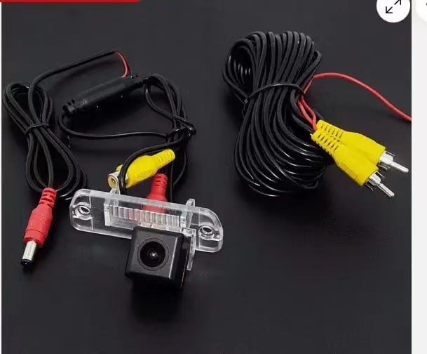 Kamera za retrovizor za Mercedes-Benz CLK W209 W203 W211 W219, model YSJ-02558, marka Ysj, 12V, kut nagiba 90–170°, rezolucija 928×520.