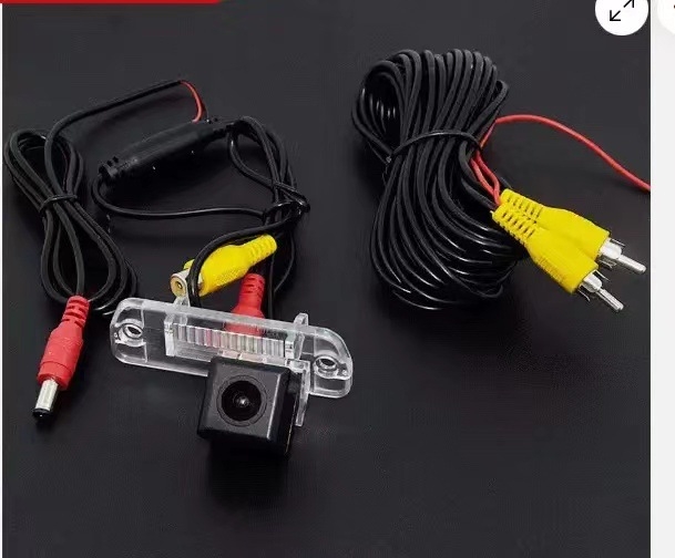 Mercedes-Benz CLK W209/W203/W211/W219 tolató kamera, modell YSJ-02558, felbontás 928x520, látószög 90–170°, tápegység 12V, anyag műanyag