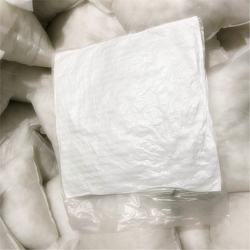 Miez de pernă, formă pătrată, husă poliester, umplutură din fibre poliester, model: dungi/flori