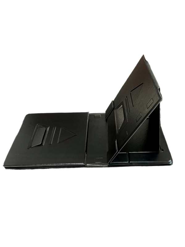 Sulankstomas nešiojamojo kompiuterio stalas su kortelių skyriumi — Modelis CY-011, 1 kg, Medžiaga: aukšto tankio plokštė su PU