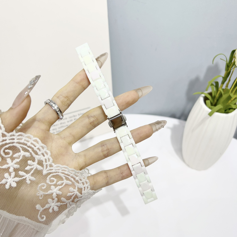 Remen za pametni sat – Višestruka kompatibilnost (Samsung, Huawei, Xiaomi, Garmin, Fitbit, Casio); Materijal: PC kućište uz kopču od 304 nehrđajućeg čelika; Sklopiva kopča; Završna obrada: elektroplatiranje i lasersko završavanje