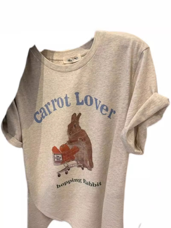 Tricou din bumbac cu imprimeu iepure, croială lejeră, mâneci scurte, guler rotund (bumbac 95%+, imprimeu iepure, croială lejeră, mâneci scurte, guler rotund)