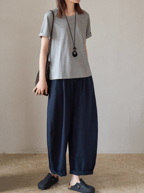 Tricou de femei, vară, mâneci scurte, guler rotund, croială slim, detalii colaj (50-70% bumbac; 30-50% poliester)