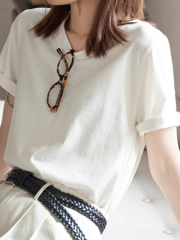 Tricou de femei, vară, mâneci scurte, guler rotund, croială slim, detalii colaj (50-70% bumbac; 30-50% poliester)