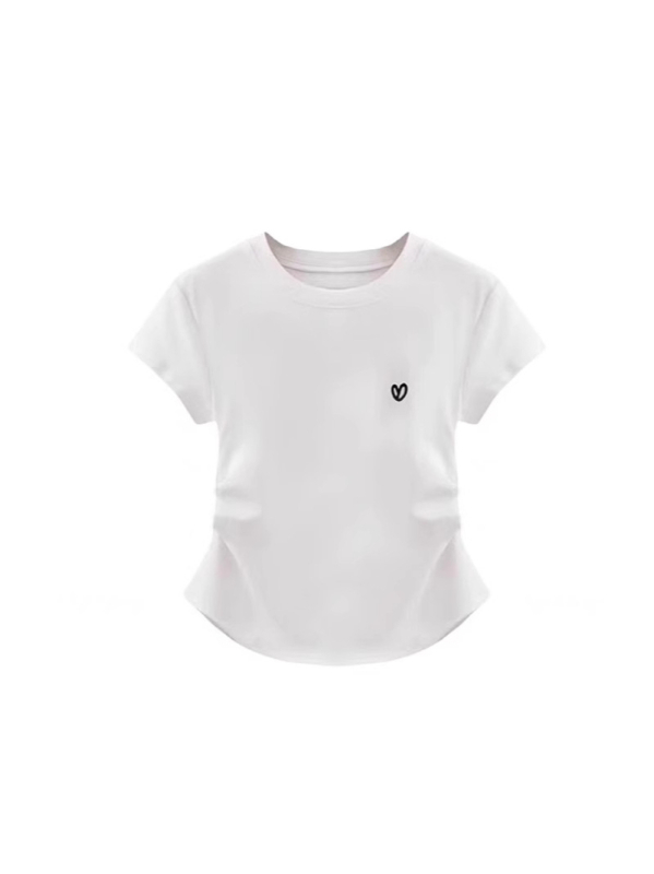 Ženski T-shirt s izvezenim srcem, dvostrano plisirane detalje, pamuk-elastan smjesa, okrugli izrez, kratki rukavi