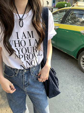 Tricou cu imprimeu anime, croială lejeră, mânecă scurtă, lungime medie (65–80 cm)