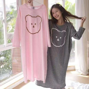 Rochie-pijama din Milk Silk cu mâneci lungi, stil cartoon, guler rotund, fustă lungă