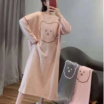 Rochie-pijama din Milk Silk cu mâneci lungi, stil cartoon, guler rotund, fustă lungă