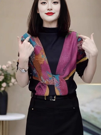 Tricou cu glugă, stil casual, mâneci lungi, croială lejeră, poliester (90-95%)