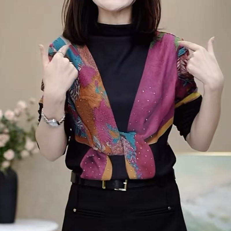 Tricou cu glugă, stil casual, mâneci lungi, croială lejeră, poliester (90-95%)