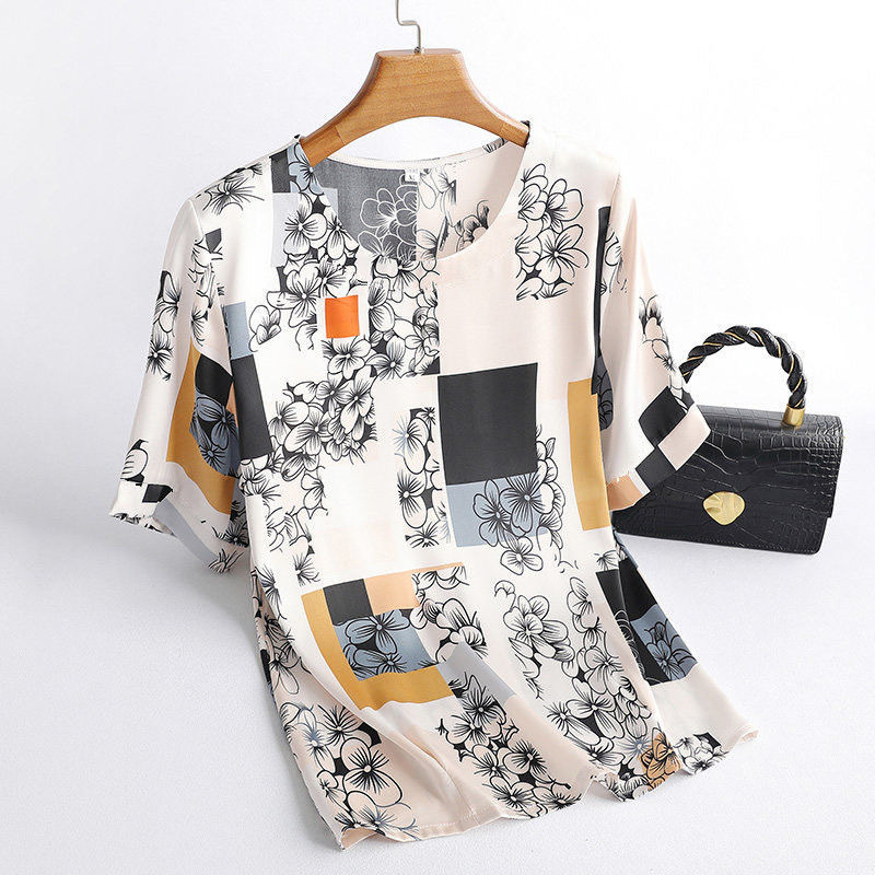 Μπλούζα T‑shirt από τεχνητό μετάξι, πολυεστερική ίνα, Καλοκαίρι 2025, στρογγυλός λαιμός, κοντά μανίκια, κανονικό μήκος