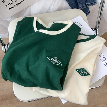 Pamukasto T-shirt s kratkim rukavima, kontrastnim dizajnom i otisnutim tekstom, udoban kroj, okrugli izrez, obična duljina, ljeto 2022