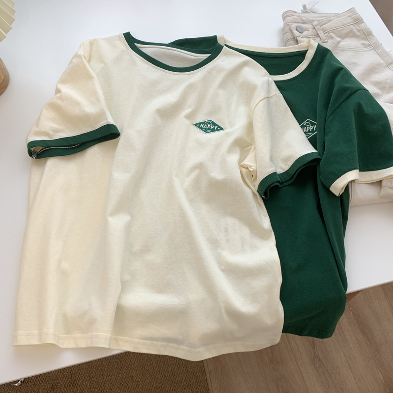 Pamukasto T-shirt s kratkim rukavima, kontrastnim dizajnom i otisnutim tekstom, udoban kroj, okrugli izrez, obična duljina, ljeto 2022