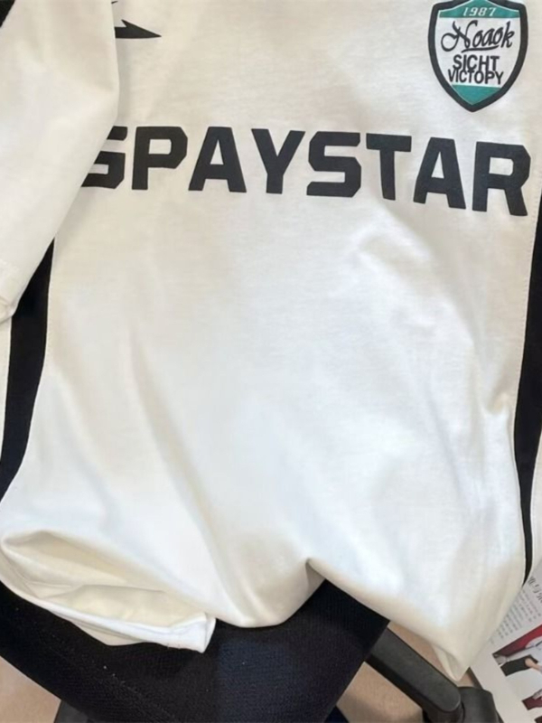 Tricou cu mâneci scurte – poliester, model cu dungi, guler rotund, croială lejeră