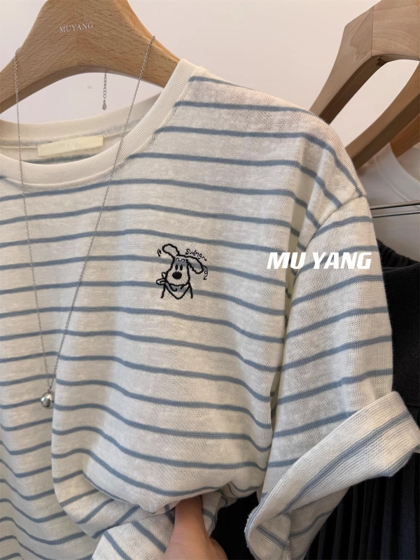 Pamuk T majica s opuštenim krojem i kratkim rukavima, okrugli izrez, ljetni casual stil, duljina 50–65 cm, 95%+ pamuka
