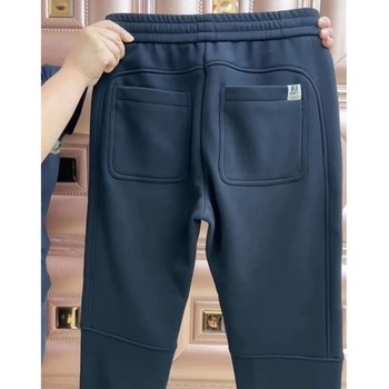 Muške casual jogger hlače s fleece podstavom, debela mješavina pamuka i poliestera, elastični srednji pojas, duljina 9/10, zima