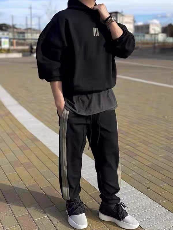 Pantaloni sport casual, model color-block, talie medie, închidere cu șiret, material din bumbac (90% bumbac)