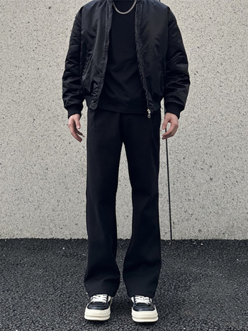 Cleanfit Crne muške hlače s uskim ravnim krojem, podstavljene fleeceom, za jesen i zimu, gradski street style