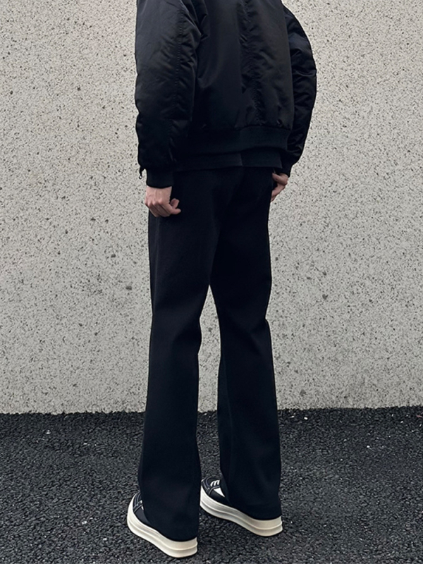 Cleanfit Crne muške hlače s uskim ravnim krojem, podstavljene fleeceom, za jesen i zimu, gradski street style