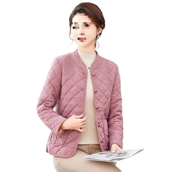 Palton din poliester cu căptușeală, guler polo, închidere cu un nasture, lungime medie 65–80 cm