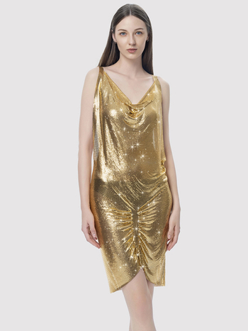 Μεταλλικό φόρεμα χωρίς πλάτη με τιράντες, street hipster στυλ, μήκος midi, ψηλή μέση, ασύμμετρο κόψιμο, μονόχρωμο ύφασμα