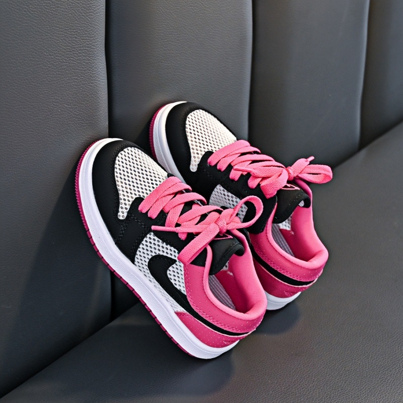 Pantofi baschet pentru copii: partea superioară din piele naturală, talpă din cauciuc, respirabili, ușori, închidere cu șireturi