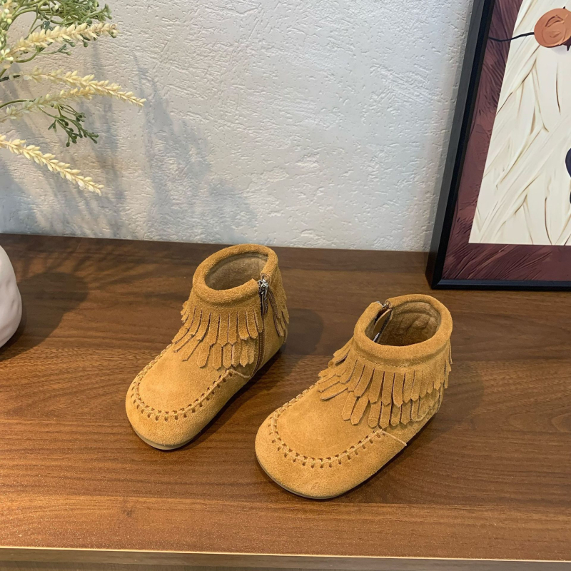 Unisex nubuknahast botid boitidega, külje tõmblukk, lühike varvas, kummist tallaga, 4–16 aastat, kevad-sügis