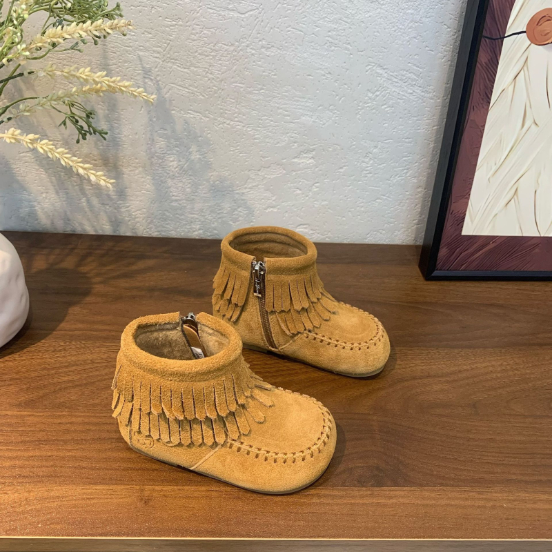 Unisex nubuknahast botid boitidega, külje tõmblukk, lühike varvas, kummist tallaga, 4–16 aastat, kevad-sügis