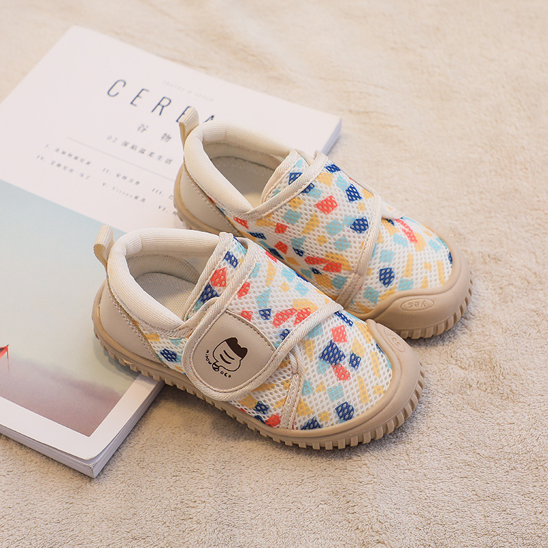 Bērnu sporta apavi – Velcro aizdare, viegli, pretslīdēšanas zole, tīkla augšdaļa, zemais augšējais apavu tips, vecuma 12–48 mēneši