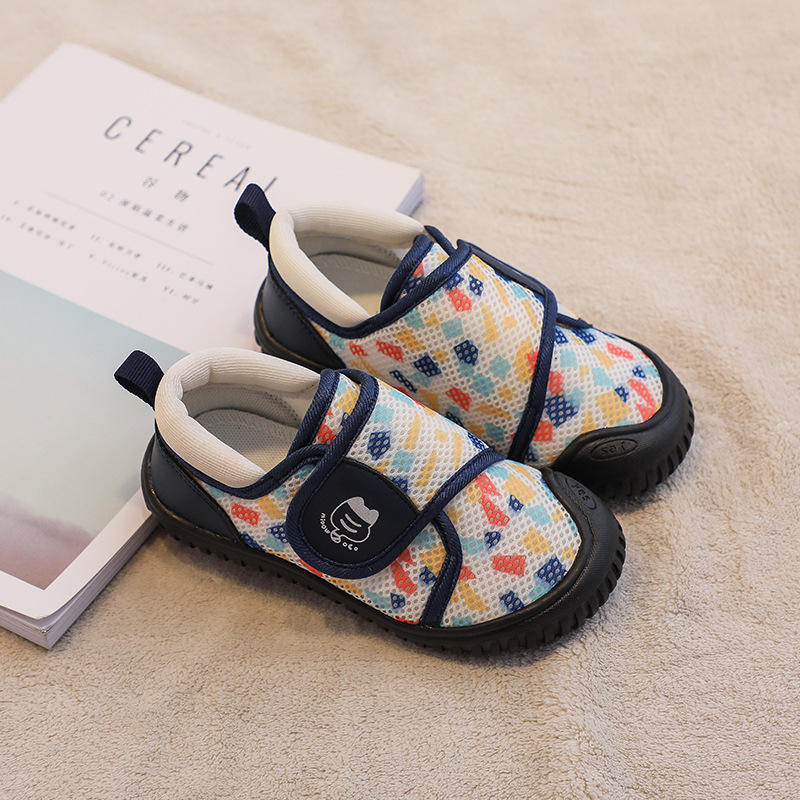 Bērnu sporta apavi – Velcro aizdare, viegli, pretslīdēšanas zole, tīkla augšdaļa, zemais augšējais apavu tips, vecuma 12–48 mēneši