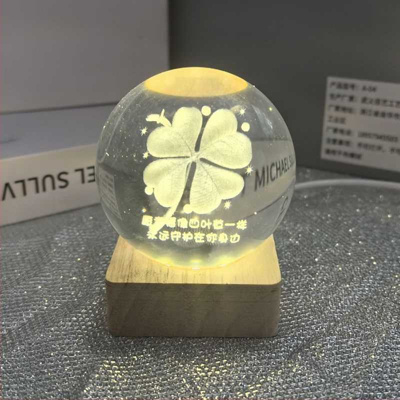 LED nakts gaismas ornaments ar naglu iedvesotu dizainu - Zīmols Unique